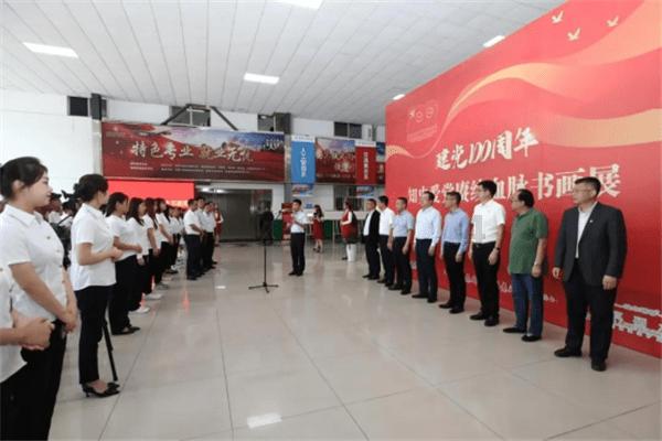 巧变同色